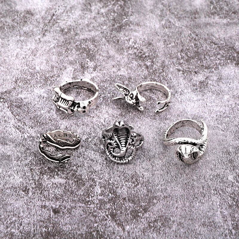 1PC European Vintage Animals Snake Leaf Open Ring Women Men Jewelry Punk Rock Silver Color Skeleton Rabbit Finger Ring AnilloR68
1PC European Vintage Animals Snake Leaf Open Ring Women Men Jewelry Punk Rock Silver Color Skeleton Rabbit Finger Ring AnilloR68