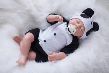 50cm Handmade Lifelike Cute reborn Baby Doll Silicone Vinyl Newborn Doll panda outfit adorable lol toys reborn todder brinquedos
50cm Handmade Lifelike Cute reborn Baby Doll Silicone Vinyl Newborn Doll panda outfit adorable lol toys reborn todder brinquedos