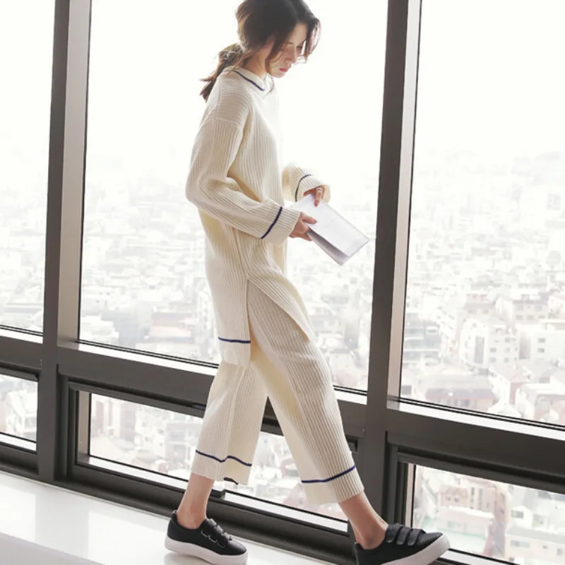 Spring Autumn Cotton Home Round-necked Broad Pants Can be Externally Weared Home Long Sleepwear Suit home wear women
Spring Autumn Cotton Home Round-necked Broad Pants Can be Externally Weared Home Long Sleepwear Suit home wear women