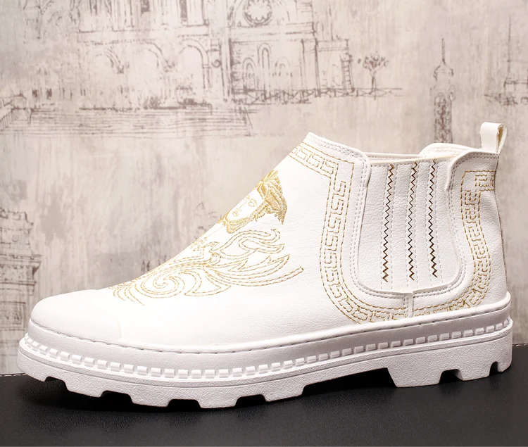 Hot Spring and Autumn Men shoes Comfortable Quality Vintage embroidery Shoes New Casual Shoes Breathable Masculinas
Hot Spring and Autumn Men shoes Comfortable Quality Vintage embroidery Shoes New Casual Shoes Breathable Masculinas
