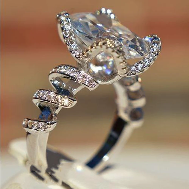 Luxury Brand Flower Leaf Ring Boho Female Party Shining Coil Promise Engagement Rings For Women Wedding Band Fine Jewelry O5M085
Luxury Brand Flower Leaf Ring Boho Female Party Shining Coil Promise Engagement Rings For Women Wedding Band Fine Jewelry O5M085