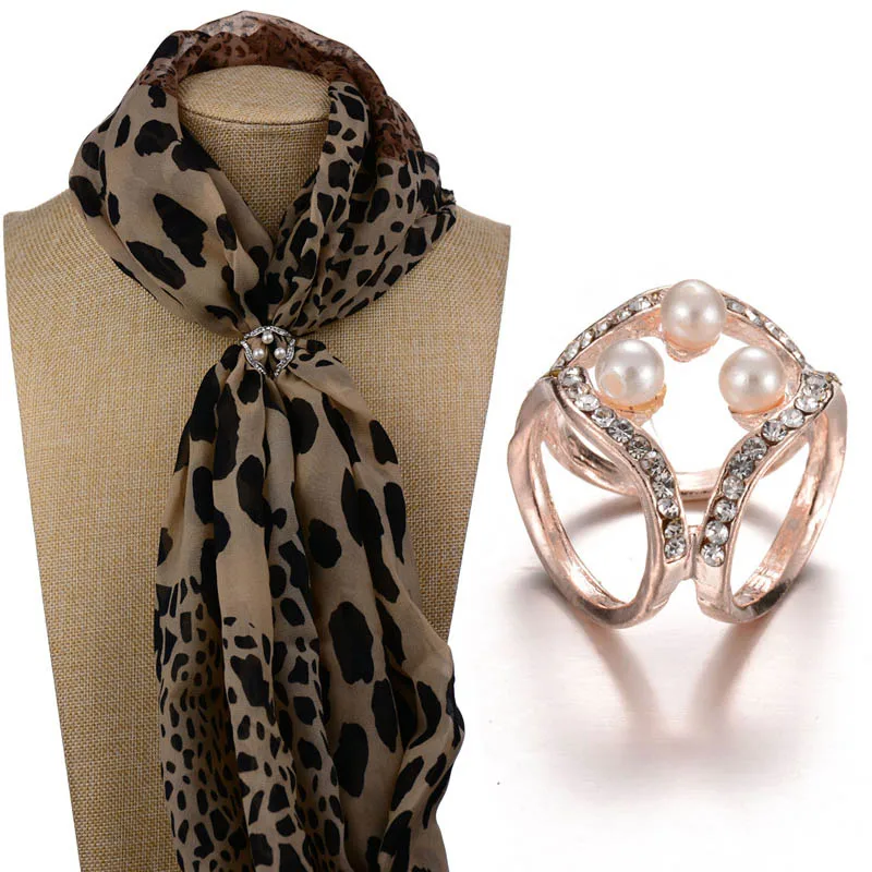 Exclusive Scarf Clip Women Jewelry Three-ring Chain Pearl 1PC Korean Style Scarves Buckle Metal
Exclusive Scarf Clip Women Jewelry Three-ring Chain Pearl 1PC Korean Style Scarves Buckle Metal