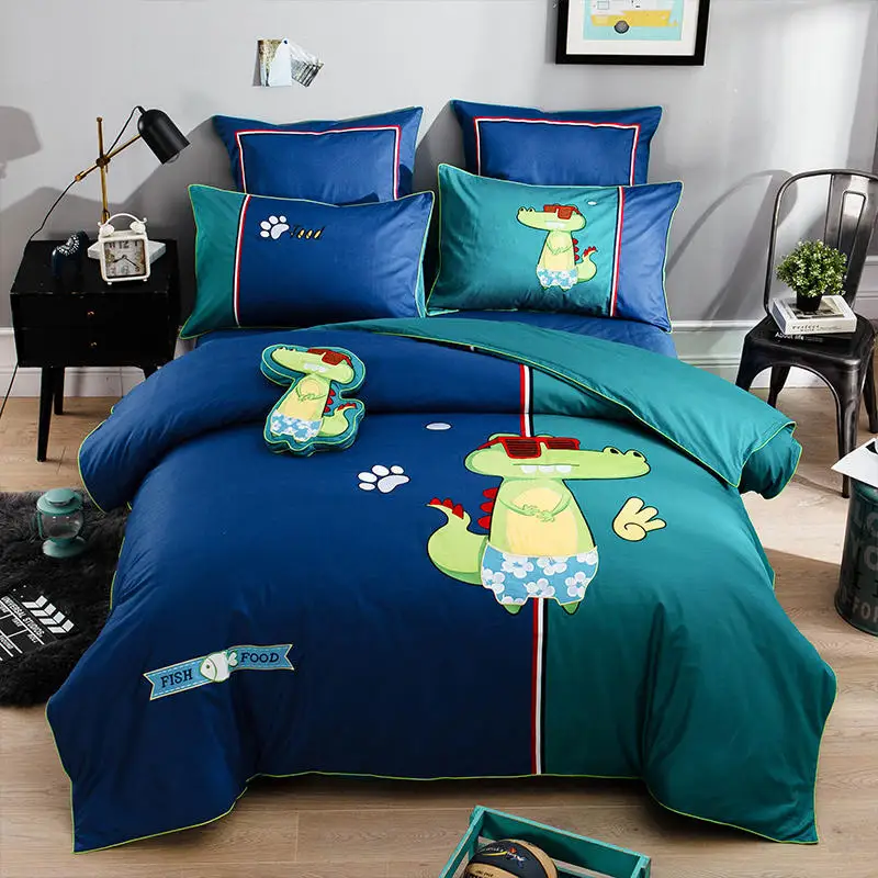 New Luxury embroidery Bedding Set Cotton Duvet Cover Dinosaur cartoon Bedlinen Pillowcase 4Pcs twin Queen size Bedsheet linen se
New Luxury embroidery Bedding Set Cotton Duvet Cover Dinosaur cartoon Bedlinen Pillowcase 4Pcs twin Queen size Bedsheet linen se