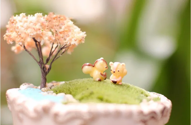 BAIUFOR Mini Animals Miniature Fairy Garden Miniaturas Micro Moss Landscape diy Terrarium Accessories Figurines for Home Decor BAIUFOR Mini Animals Miniature Fairy Garden Miniaturas Micro Moss Landscape diy Terrarium Accessories Figurines for Home Decor
