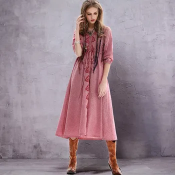 Runway Dress Autumn 2017 Famous Brand New Vintage Cotton Linen Women Dresses Folk Style Embroidery Drawstring Dress V-Neck
Runway Dress Autumn 2017 Famous Brand New Vintage Cotton Linen Women Dresses Folk Style Embroidery Drawstring Dress V-Neck