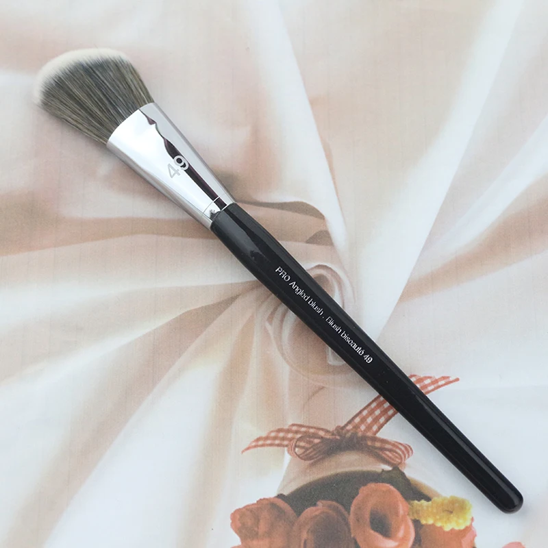 2018 Hot Sale Long New Wood handle No.49 Pro Angled Blush Brush For Makeup Brushes
2018 Hot Sale Long New Wood handle No.49 Pro Angled Blush Brush For Makeup Brushes