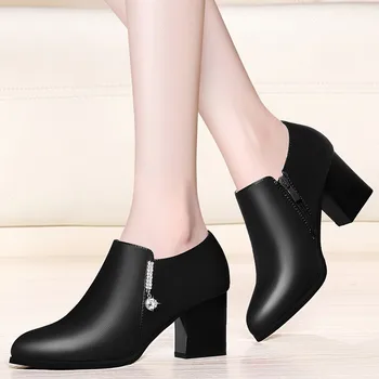 Women Genuine Leather Pumps 6 CM High Heels Brand Shoes Spring 2019 Retro Style Handmade Women Pumps Lazy Shoes BFT-A0021
Women Genuine Leather Pumps 6 CM High Heels Brand Shoes Spring 2019 Retro Style Handmade Women Pumps Lazy Shoes BFT-A0021