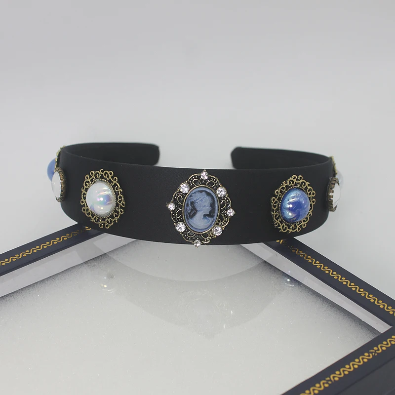 FirstStar Vintage Hair Accessories Baroque Pearl Hair Band Blue Rhinestone Crystal Headband For Women Headdress Headpiece
FirstStar Vintage Hair Accessories Baroque Pearl Hair Band Blue Rhinestone Crystal Headband For Women Headdress Headpiece