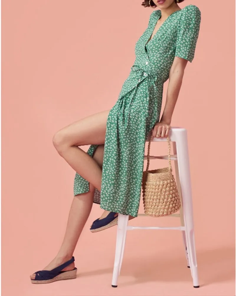 2019 Summer Women Vintage V-Neck Midi Dress Short Sleeve Wrap Print Dresses Bohemian Button And Tie In Front A-Line Dress
2019 Summer Women Vintage V-Neck Midi Dress Short Sleeve Wrap Print Dresses Bohemian Button And Tie In Front A-Line Dress