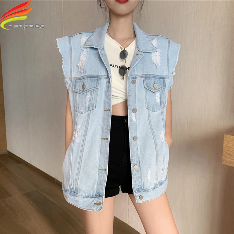 Summer Autumn 2019 Sleeveless Denim Jacket Women Sky Blue Washed Hole Fashion Cool Jeans Jacket Women Streetwear jaqueta
Summer Autumn 2019 Sleeveless Denim Jacket Women Sky Blue Washed Hole Fashion Cool Jeans Jacket Women Streetwear jaqueta