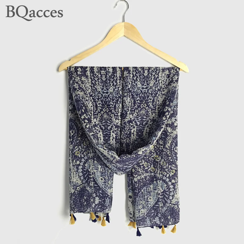 2016 New fashion women paisley print 100% cotton voile scarf with tassel lady spring silk shawl wrap beach towel lencos de seda
2016 New fashion women paisley print 100% cotton voile scarf with tassel lady spring silk shawl wrap beach towel lencos de seda