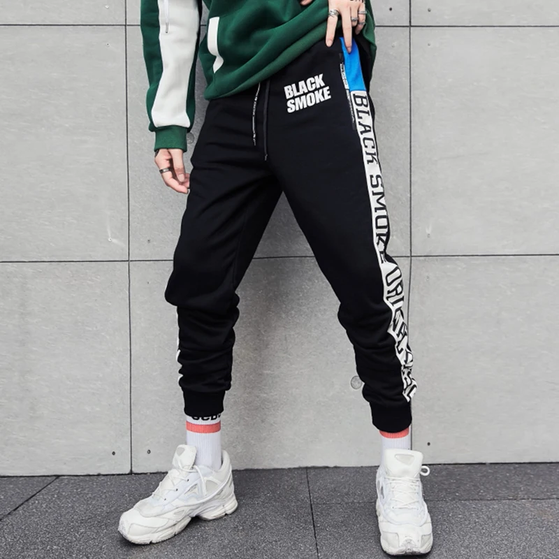 April MOMO 2019 Fashion Side Stripe Casual Pants Mens Joggers Hip Hop Harem Sweatpants Skateboard Sportswear Streetwear Hombre
April MOMO 2019 Fashion Side Stripe Casual Pants Mens Joggers Hip Hop Harem Sweatpants Skateboard Sportswear Streetwear Hombre