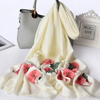 Bride Bridesmaid 100% Wool Scarf Women Brand 2019 Wedding Embroidery Shawls and Wraps for Ladies Pashmina Winter Wool Scarves
Bride Bridesmaid 100% Wool Scarf Women Brand 2019 Wedding Embroidery Shawls and Wraps for Ladies Pashmina Winter Wool Scarves