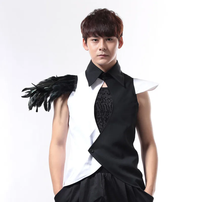 New Black And White Male Singer Nightclub Bar DJ DS Punk Rock Shirt Slim Vest Men's Clothes Men Stage Wear Show Feather Costumes
New Black And White Male Singer Nightclub Bar DJ DS Punk Rock Shirt Slim Vest Men's Clothes Men Stage Wear Show Feather Costumes