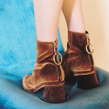 Luxury Designer Velvet Women Boots Black Green Brown Metal Ring Zipper Ankle Boots for Women Med Heels Shoes Woman Winter Boots
Luxury Designer Velvet Women Boots Black Green Brown Metal Ring Zipper Ankle Boots for Women Med Heels Shoes Woman Winter Boots