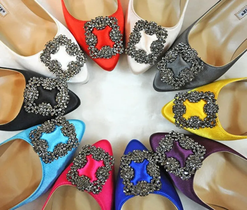 New Luxury Rhinestone Women Shoes Casual Flat Ballet Princess Shoes Fashion Brand Design Big Size34-43 Pointed Toe Wedding Shoes
New Luxury Rhinestone Women Shoes Casual Flat Ballet Princess Shoes Fashion Brand Design Big Size34-43 Pointed Toe Wedding Shoes