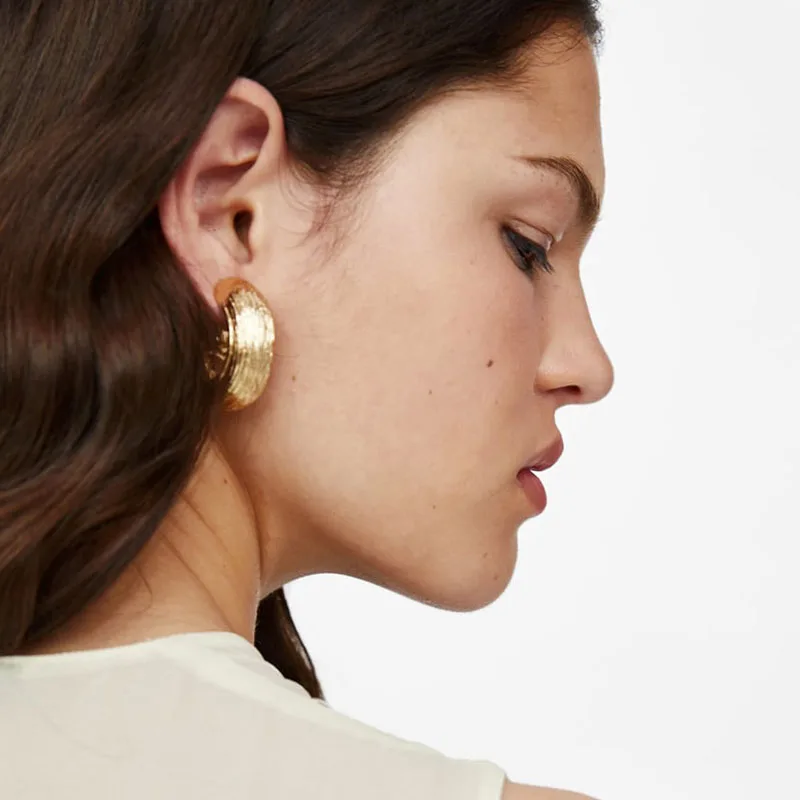Best lady Vintage Good Quality Metal Earring Wedding Party Fashion Jewelry Statement Stud Earrings For Women Wholesale Girl Gift
Best lady Vintage Good Quality Metal Earring Wedding Party Fashion Jewelry Statement Stud Earrings For Women Wholesale Girl Gift