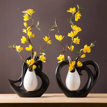 modern Creative ceramic vase TV cabinet vase home decor crafts room decoration objects porcelain figurines wedding decorations
modern Creative ceramic vase TV cabinet vase home decor crafts room decoration objects porcelain figurines wedding decorations