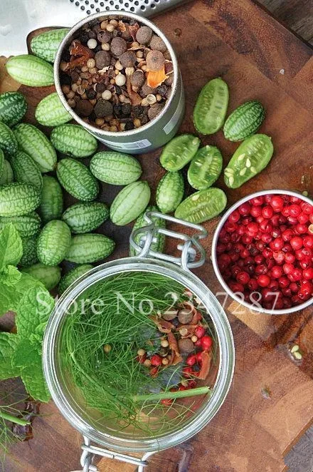 New Arrival!Fruits And Vegetables Thumb Watermelon bonsai Thumb Cucumber Mini Watermelon 100pcs/
New Arrival!Fruits And Vegetables Thumb Watermelon bonsai Thumb Cucumber Mini Watermelon 100pcs/