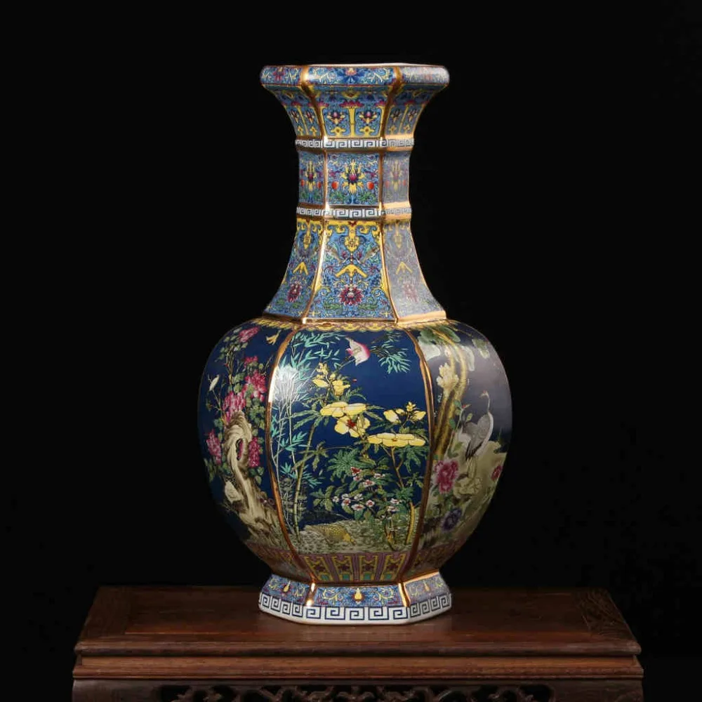 Jingdezhen porcelain vase Enamels Color ceramic vase Collection crafts decoration hexagon Flowers and birds chinese vase
Jingdezhen porcelain vase Enamels Color ceramic vase Collection crafts decoration hexagon Flowers and birds chinese vase