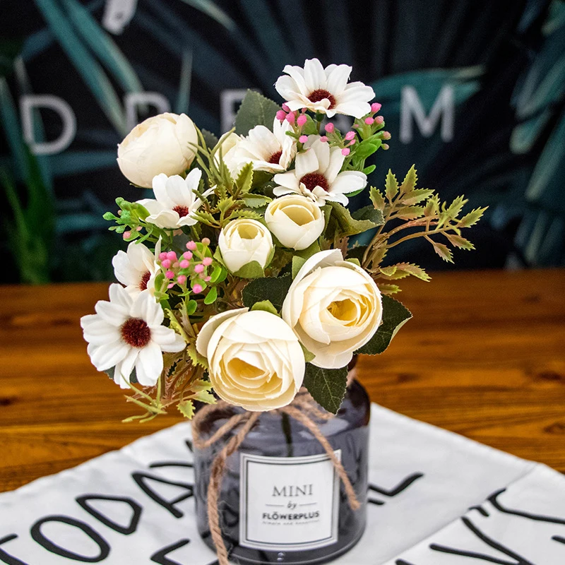 1 Bouquet fake Flower Pretty Wedding Party Mini Silk Artificial Flower Bride Bouquet For bookstore Cafe store
1 Bouquet fake Flower Pretty Wedding Party Mini Silk Artificial Flower Bride Bouquet For bookstore Cafe store