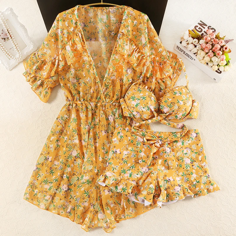 2019 New Plus Size Swimsuit Summer Halter Sexy Bikini Yellow Floral Bandage Bikinis Set Swimwear Brazilian Biquini Women Skirt
2019 New Plus Size Swimsuit Summer Halter Sexy Bikini Yellow Floral Bandage Bikinis Set Swimwear Brazilian Biquini Women Skirt