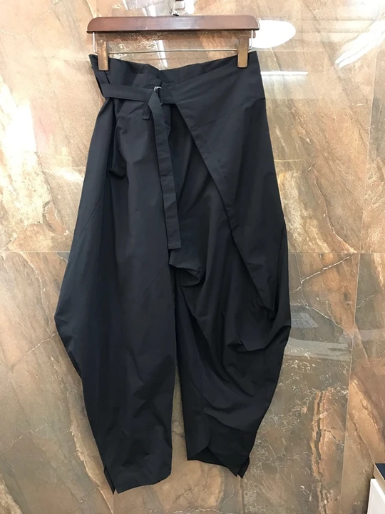 Summer 2019 New Women's Irregular Cut Button Pure Harun Pants and Leisure Pants 613
Summer 2019 New Women's Irregular Cut Button Pure Harun Pants and Leisure Pants 613