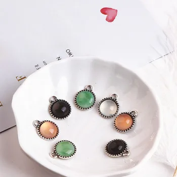 diy jewelry earring pendants accessory 50pcs/lot colorful stone decoration vintage rounds shape metal floating locket charms
diy jewelry earring pendants accessory 50pcs/lot colorful stone decoration vintage rounds shape metal floating locket charms