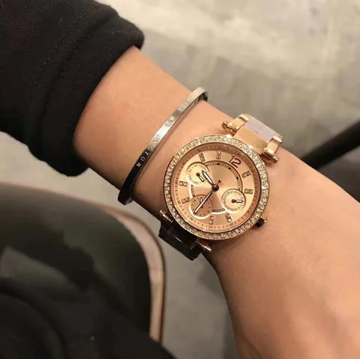 famous Women's Watches Top Runway Luxury European Design Automatic Quartz Wristwatches FL2164P
famous Women's Watches Top Runway Luxury European Design Automatic Quartz Wristwatches FL2164P