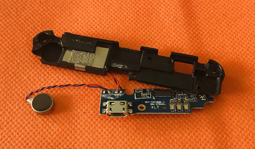 Used Original USB Plug Charge Board+loud speaker for Gretel GT6000 MTK6737 Quad Core 5.5 inch HD Free Shipping
Used Original USB Plug Charge Board+loud speaker for Gretel GT6000 MTK6737 Quad Core 5.5 inch HD Free Shipping