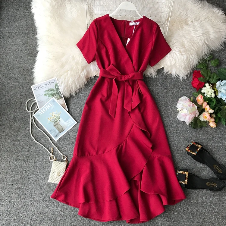 2019 Spring Summer Women's irregular Dress New temperament ruffled Slim V-neck short-sleeved dress female Elegant vestidos
2019 Spring Summer Women's irregular Dress New temperament ruffled Slim V-neck short-sleeved dress female Elegant vestidos