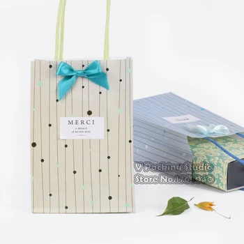 12x17x7cm Bronzing Dot stripe Packaging bags, Yellow colour Handle Paper Box Bags Kraft Paper Gift Bag With Handles
12x17x7cm Bronzing Dot stripe Packaging bags, Yellow colour Handle Paper Box Bags Kraft Paper Gift Bag With Handles