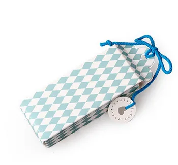 200pcs blue stripes, rectangles, hand ornaments, cartons, wedding candies, gift boxes
200pcs blue stripes, rectangles, hand ornaments, cartons, wedding candies, gift boxes