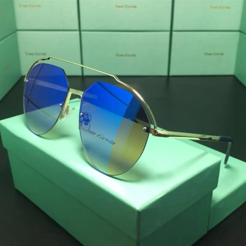 Tom Gevin New One Piece Lens Sunglasses Women Oversized Square Sun Glasses 2019 Brand Designer Men Sun Glasses Shades UV400
Tom Gevin New One Piece Lens Sunglasses Women Oversized Square Sun Glasses 2019 Brand Designer Men Sun Glasses Shades UV400