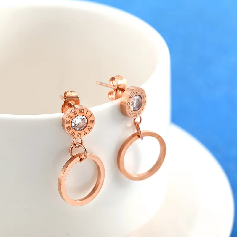 New Trendy Stainless Steel Gold Round Circle Earrings Cubic Zirconia Roman number Stud Earrings серьги нержавеющая сталь
New Trendy Stainless Steel Gold Round Circle Earrings Cubic Zirconia Roman number Stud Earrings серьги нержавеющая сталь