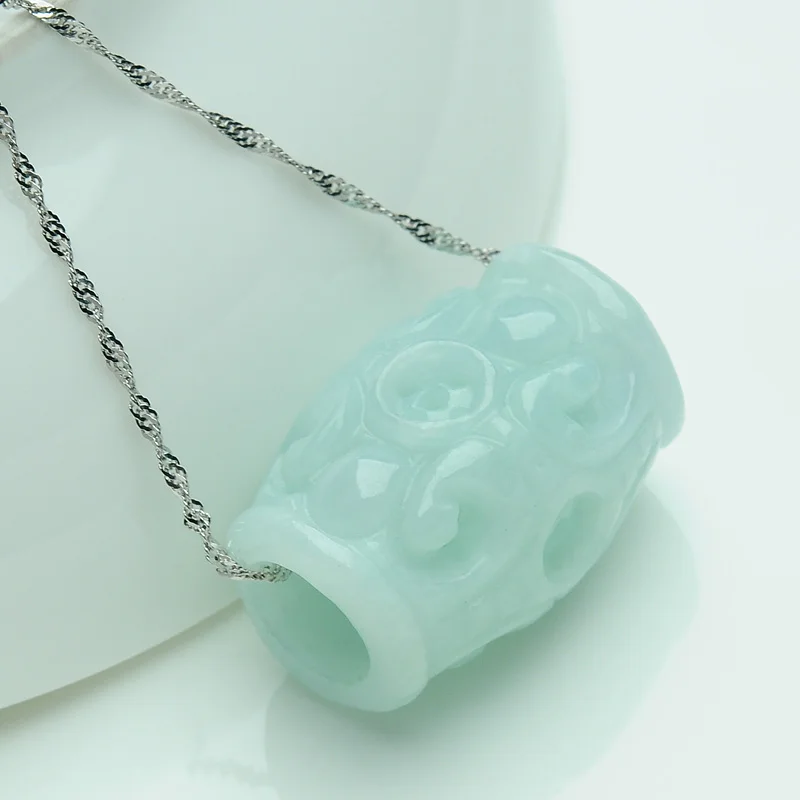 The original stone exquisite light green Pure manual sculpture hollow-out lulutong beads pendant necklace charm female style
The original stone exquisite light green Pure manual sculpture hollow-out lulutong beads pendant necklace charm female style