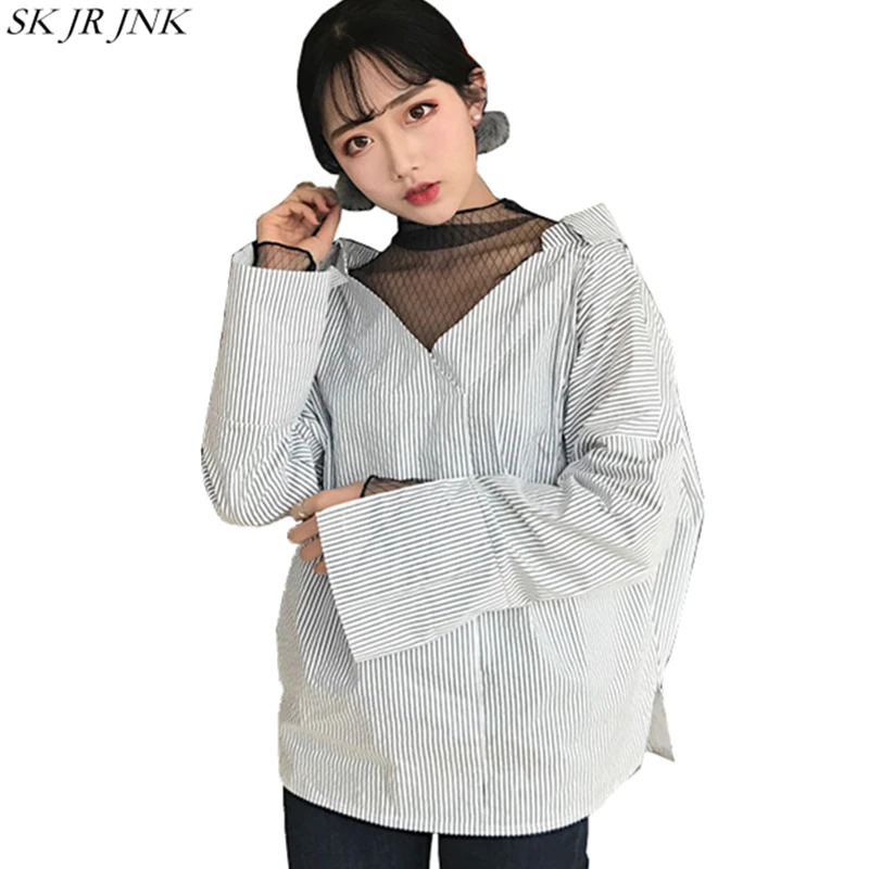 2017 Spring Autumn Women Stripe Shirt Ladies Lace Patchwork Blouse Fashion Stitching Pocket Blusas Female Long Sleeve Tops WQ269
2017 Spring Autumn Women Stripe Shirt Ladies Lace Patchwork Blouse Fashion Stitching Pocket Blusas Female Long Sleeve Tops WQ269