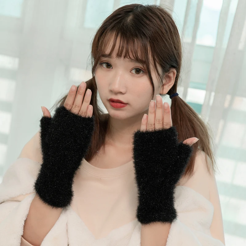Warm Fingerless Gloves Winter Women Gloves Mitten Half Finger Covered costume Fur Gloves
Warm Fingerless Gloves Winter Women Gloves Mitten Half Finger Covered costume Fur Gloves
