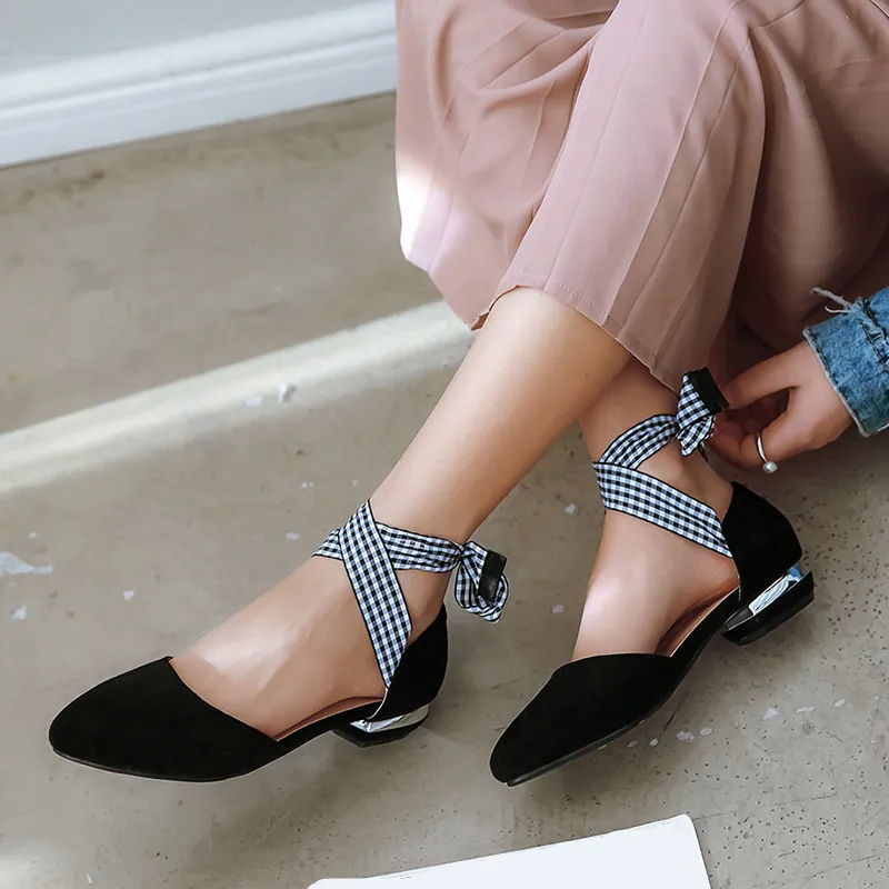 YMECHIC 2019 Summer Cross Strap Plaid Riband Pumps Sandals Woman Low Heel Fashion Casual Ladies Heels Shoes Beige Black Pink
YMECHIC 2019 Summer Cross Strap Plaid Riband Pumps Sandals Woman Low Heel Fashion Casual Ladies Heels Shoes Beige Black Pink