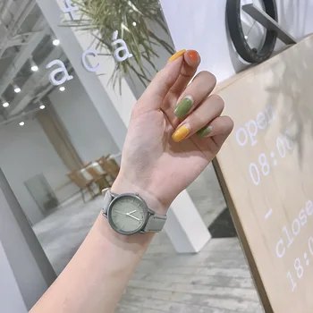 Women Quartz Watch Small Retro Leather Ladies Wrist Watches Luxury Brand Simple Casual Wristwatch Black Pink gift clock
Women Quartz Watch Small Retro Leather Ladies Wrist Watches Luxury Brand Simple Casual Wristwatch Black Pink gift clock