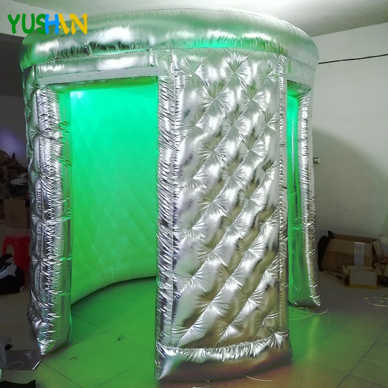 Round Diamond painting Silver photo booth Enclosure with LED Changing Lights Inner Air Blower and Controller for Wedding Party
Round Diamond painting Silver photo booth Enclosure with LED Changing Lights Inner Air Blower and Controller for Wedding Party