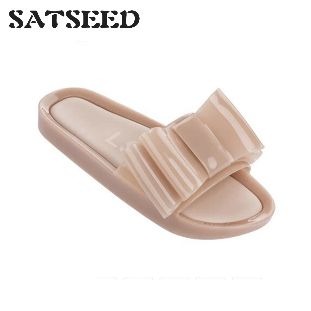 New Women's Shoes Jelly Shoes Big Butterfly Knot Thick Bottom Beach One Word Slippers
New Women's Shoes Jelly Shoes Big Butterfly Knot Thick Bottom Beach One Word Slippers