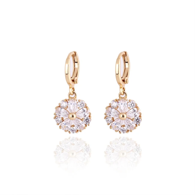 GUSSIARRO Wholesale Delicate Flower Gold-color Clear Round Cubic Zirconia Hoop Women Earrings No Nickel
GUSSIARRO Wholesale Delicate Flower Gold-color Clear Round Cubic Zirconia Hoop Women Earrings No Nickel