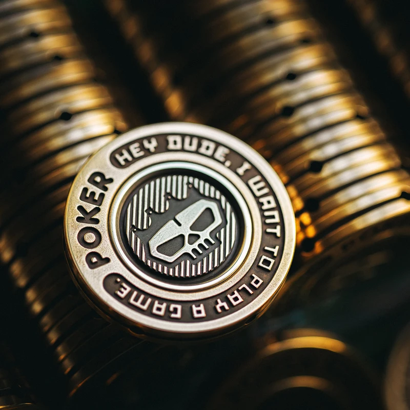 Chip Hand EDC lucky code New gyro Zhuang code Texas Hold'em Player Fingertip gyro Banker Pile position Pressure card
Chip Hand EDC lucky code New gyro Zhuang code Texas Hold'em Player Fingertip gyro Banker Pile position Pressure card