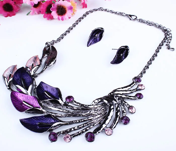 2018 Elegant Women Lady Purple Peacock Enamel Bib Earrings Set Gir Women Gift Wedding Party Event Pretty Girl W
2018 Elegant Women Lady Purple Peacock Enamel Bib Earrings Set Gir Women Gift Wedding Party Event Pretty Girl W
