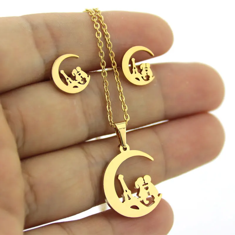 1 Set Golden Stainless Steel Girl and Boy Love In Moon City Jewelry Sets Charms Earrings Necklace Women Girls Couple Gift
1 Set Golden Stainless Steel Girl and Boy Love In Moon City Jewelry Sets Charms Earrings Necklace Women Girls Couple Gift