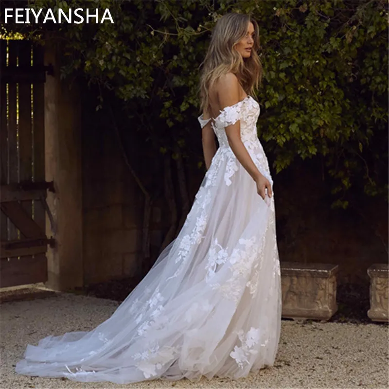 Lace Wedding Dresses 2019 Off the Shoulder Appliques A Line Bride Dress Princess Wedding Gown Free Shipping robe de mariee
Lace Wedding Dresses 2019 Off the Shoulder Appliques A Line Bride Dress Princess Wedding Gown Free Shipping robe de mariee