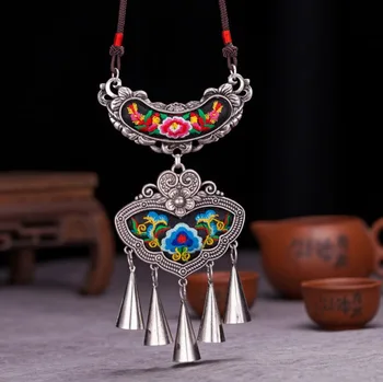free shipping charming ethnic wind retro Necklace sweater hand chain pendant Miao silver Embroidered Flower peony tasse
free shipping charming ethnic wind retro Necklace sweater hand chain pendant Miao silver Embroidered Flower peony tasse