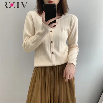 RZIV Spring casual solid color sweater female long-sleeved round neck sweater decorative buttons
RZIV Spring casual solid color sweater female long-sleeved round neck sweater decorative buttons