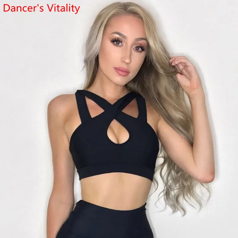 Nightclub DJ DS Performance Costume 2018 Western Female Clothes Yoga Sports Vest Girl Fitness Pole Jazz Dance Bra Cut out Top
Nightclub DJ DS Performance Costume 2018 Western Female Clothes Yoga Sports Vest Girl Fitness Pole Jazz Dance Bra Cut out Top